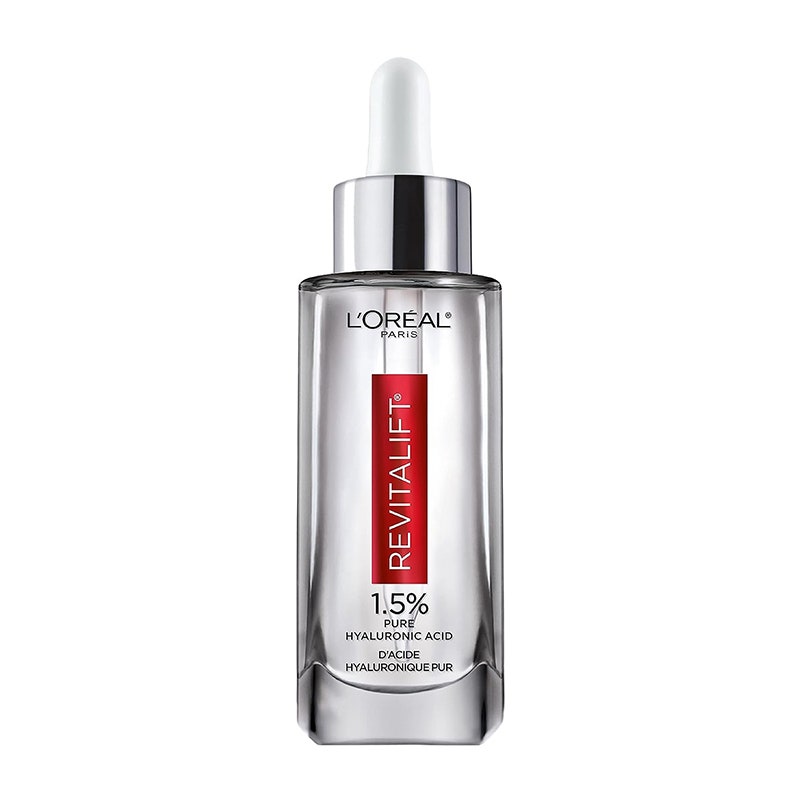 L'Oréal Paris Revitalift 1,5 % reines Hyaluronsäure-Serum: Ein klares Glasfläschchen mit rotem Etikett und schwarzem Text auf weißem Hintergrund