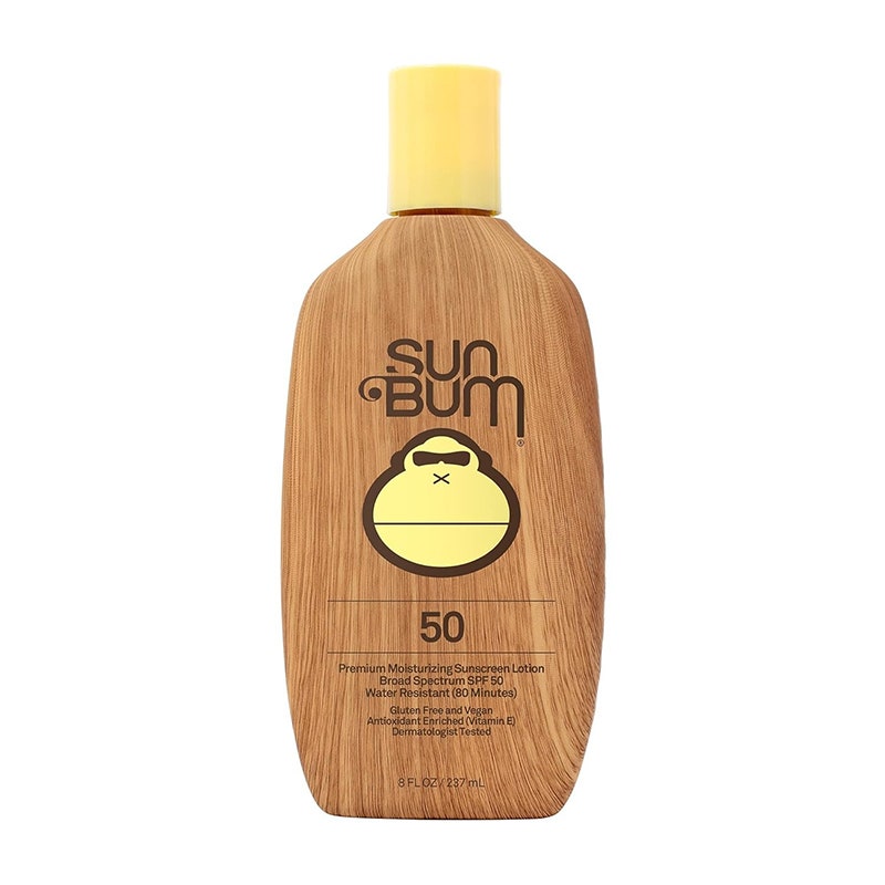 Sun Bum Original SPF 50 Sonnenschutzlotion: Eine Flasche mit Holzmuster und gelbem Verschluss auf weißem Hintergrund