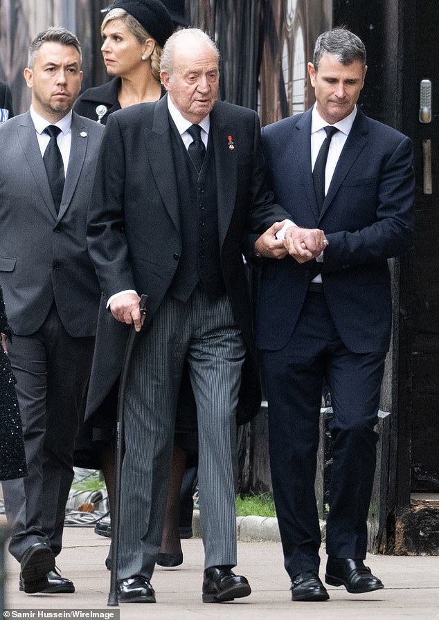 Im Bild: Juan Carlos nimmt an der Beerdigung von Königin Elizabeth II. im September 2022 teil