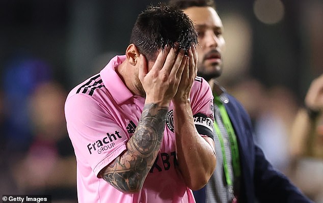 Messi war sichtlich niedergeschlagen, nachdem nach der 0:1-Heimniederlage der Schlusspfiff gefallen war