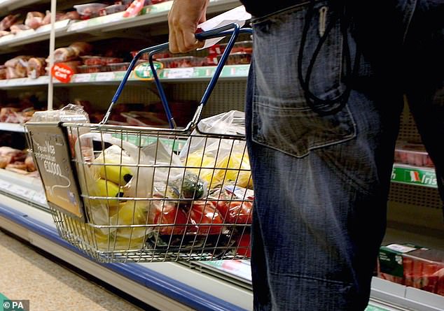 Die Preise bei britischen Lebensmittelhändlern waren in den vier Wochen bis zum 1. Oktober 11 % höher als vor einem Jahr (Datei)