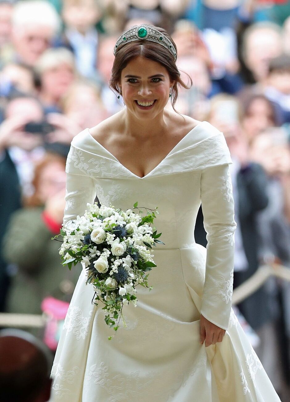 Prinzessin Eugenie lächelt bei ihrer Hochzeit