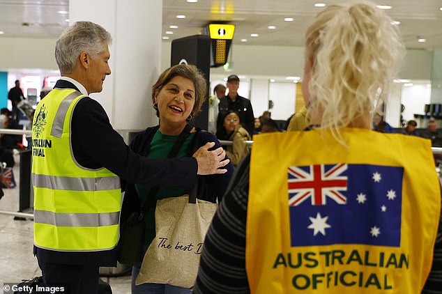 Zwei weitere Rückführungsflüge für Australier werden am Sonntag und Dienstag von Tel Aviv nach London fliegen