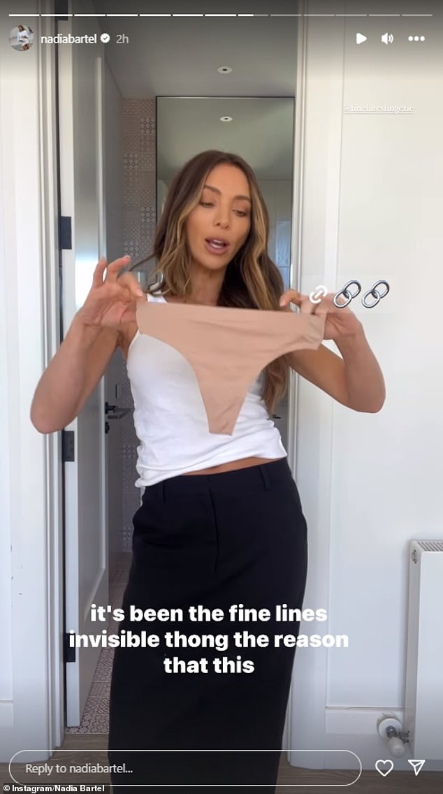Die ehemalige AFL WAG zeigte ihre Unterwäsche in ihren Instagram Stories, als sie die Dessous-Marke Fine Lines aufpeppte