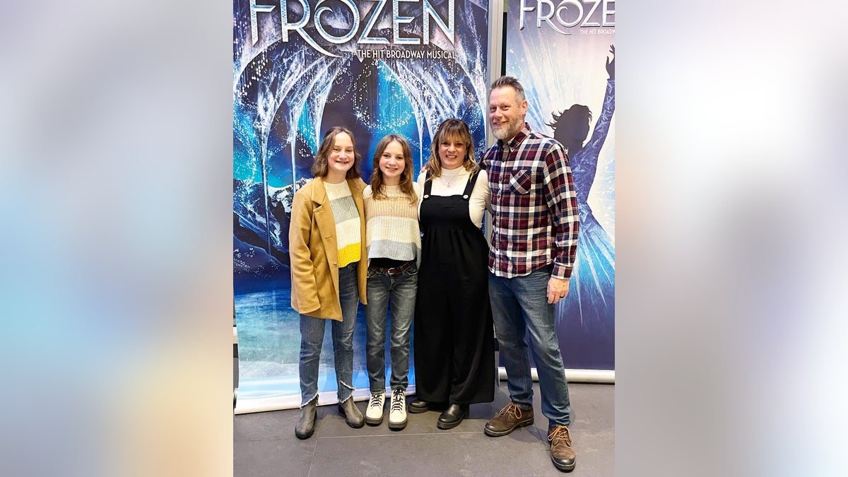 Grace Overman mit ihrer Familie bei Frozen