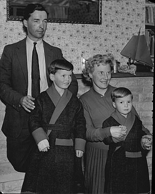 Erinnerungen: Felix, ganz rechts, mit seinen Eltern und seinem Bruder Merrick