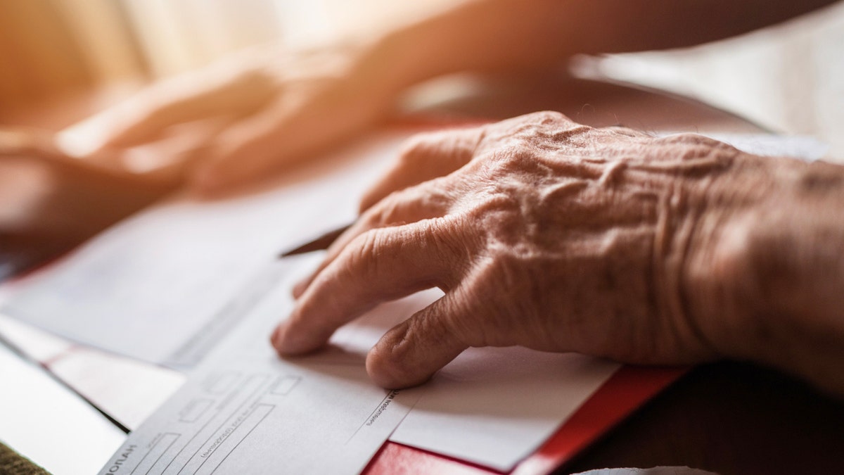Rechnungen für ältere Menschen