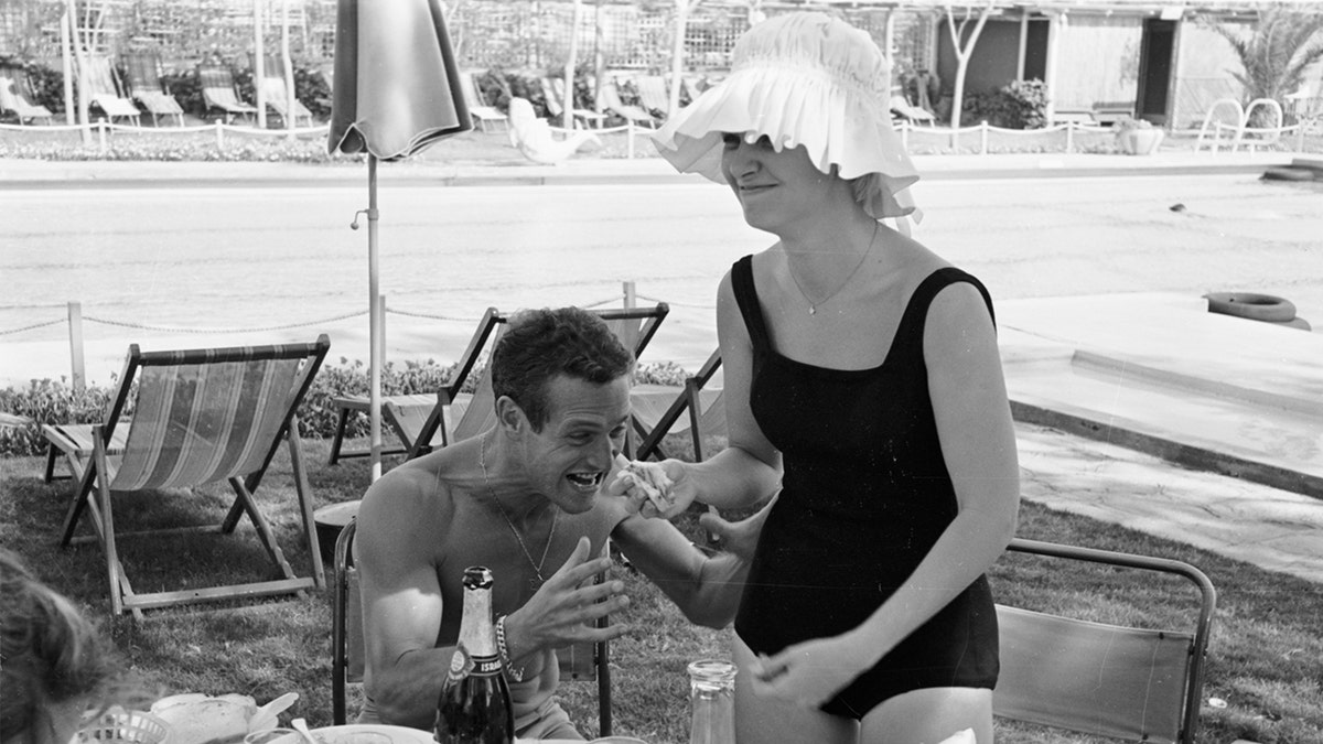 Schauspieler Paul Newman albert mit seiner Frau, der Schauspielerin Joanne Woodward