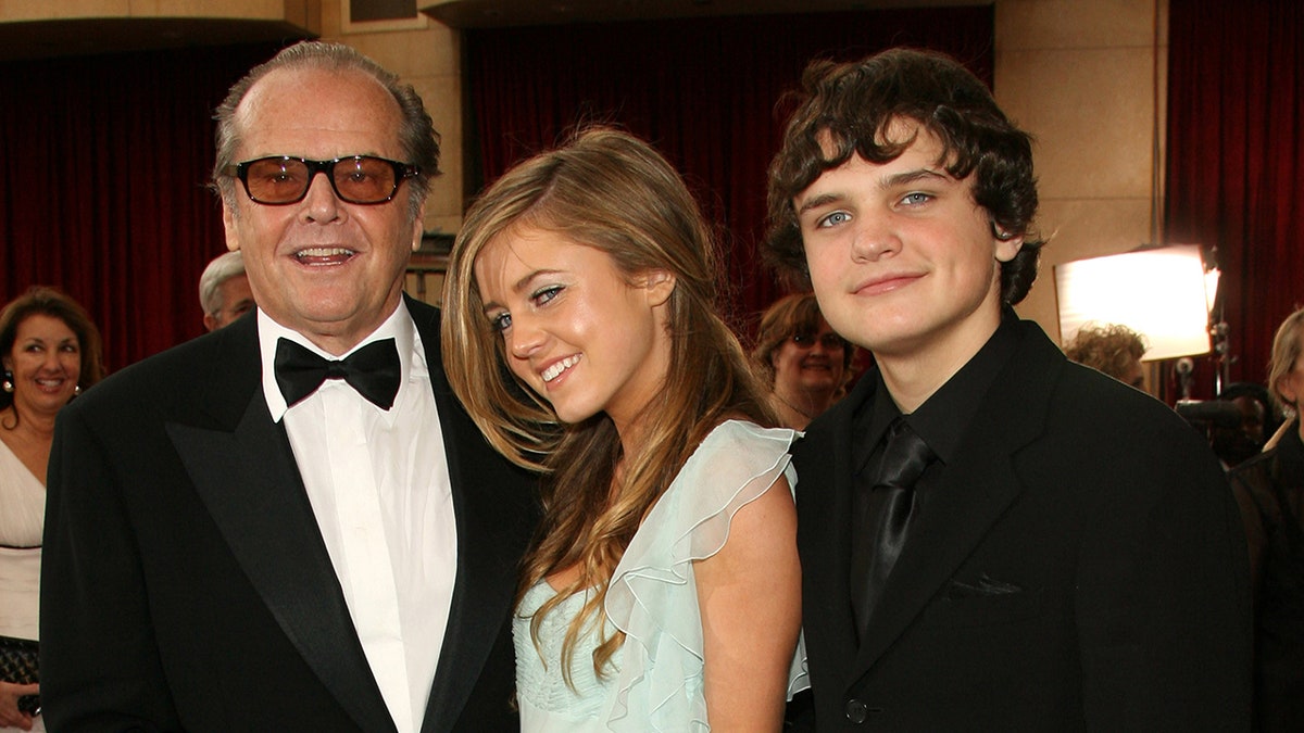 Jack Nicholson mit den Kindern Lorraine und Ray im Jahr 2006