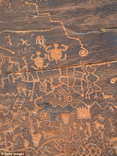 Petroglyphen bei V-Bar-V könnten einst als Kalender gedient haben