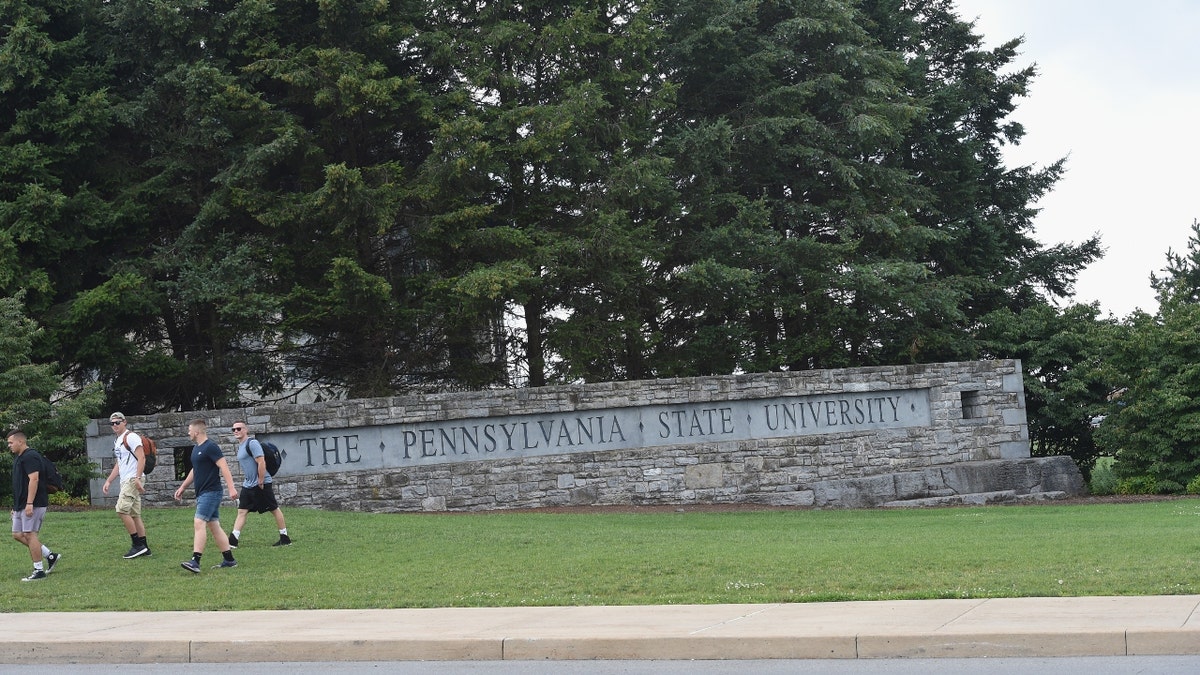 Campusschild der Penn State University
