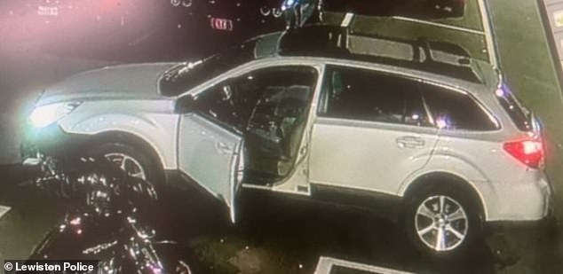 Die Polizei veröffentlichte ein Foto dieses Autos, von dem sie annimmt, dass es dem Schützen gehört