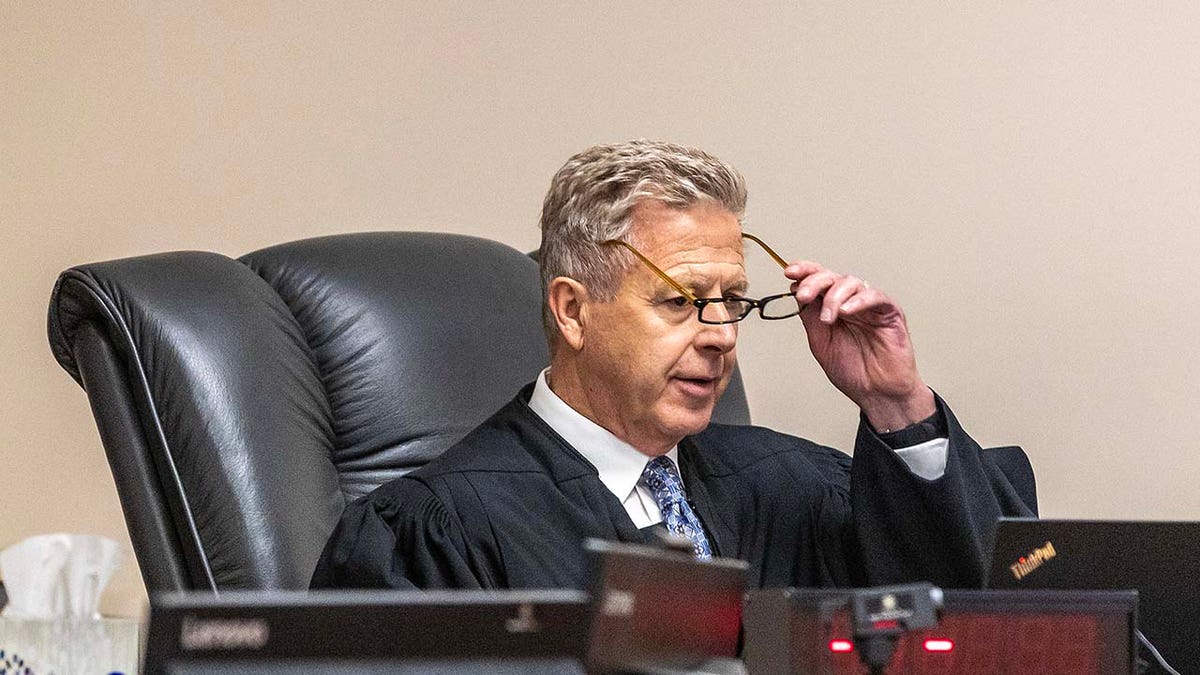 Richter John Judge leitet das Gericht während der Anhörung von Bryan Kohberger