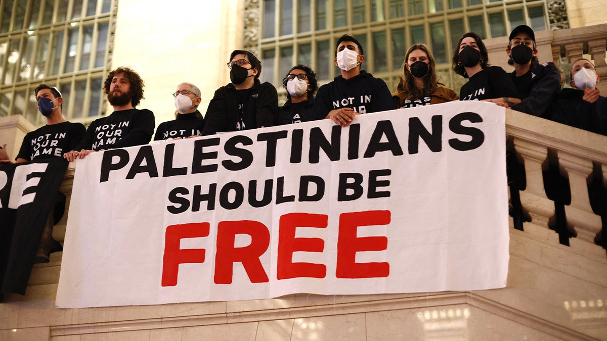 "Palästinenser sollten frei sein" Banner