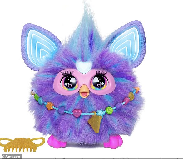 Als Fortsetzung der 90er-Jahre-Nostalgie hat es das Furby Purple Interactive Toy auf die Liste geschafft, das für 59,99 £ im Einzelhandel erhältlich ist