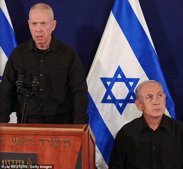 Premierminister Benjamin Netanyahu (im Bild rechts) sagte, Israel führe seinen „zweiten Unabhängigkeitskrieg“ und es werde ein „langer Krieg“ werden.