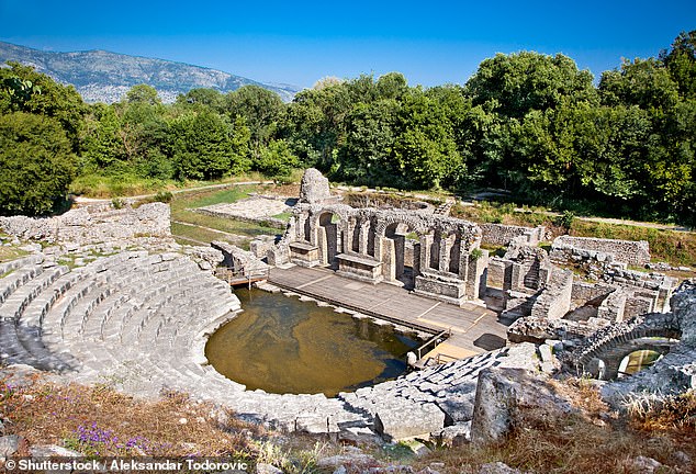 Gilbert empfiehlt einen Tagesausflug, um die „unglaublichen“ Ruinen des Unesco-Weltkulturerbes Butrint zu erkunden