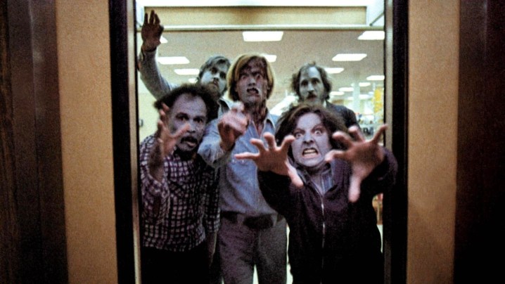 Zombies greifen in einem Aufzug an "Morgendämmerung der Toten" (1978).