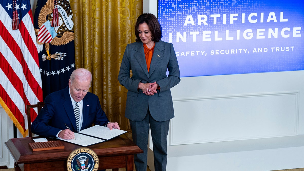Vizepräsidentin Kamala Harris und Präsident Joe Biden