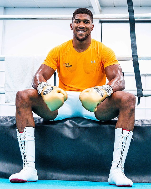 Boxer Anthony Joshua hat eine Partnerschaft mit der CBD-Marke Love Hemp
