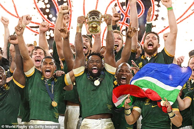 Südafrika verteidigte seinen Rugby-Weltmeistertitel mit einem dramatischen 12:11-Sieg über Neuseeland