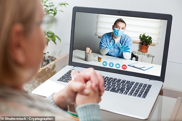 Von rund 28 Millionen Hausarztterminen in England im August wurden fast 600.000 online oder per Videoanruf erledigt (Archivbild)