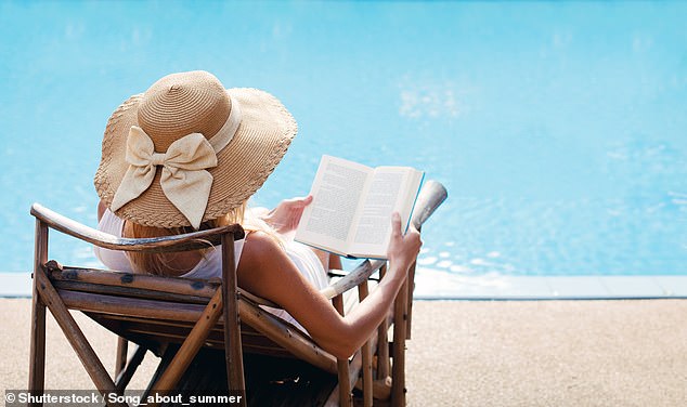 Laut einer neuen Studie ist es für Briten ein gutes Buch und deshalb ist es nicht verwunderlich, dass es der wichtigste Gegenstand ist, ohne den sie im Urlaub nicht verreisen dürfen