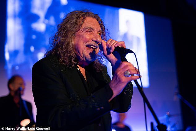 Comeback: Led Zeppelin-Frontmann Robert Plant hat zum ersten Mal seit fast 20 Jahren den berühmtesten Song der Band – Stairway to Heaven – gesungen