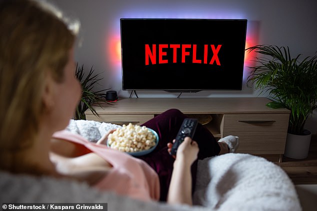 Wütende Netflix-Nutzer haben damit gedroht, ihre Konten zu kündigen, als der Streaming-Dienst ankündigte, dass er seine Preise für Millionen von Kunden in Großbritannien erhöhen werde