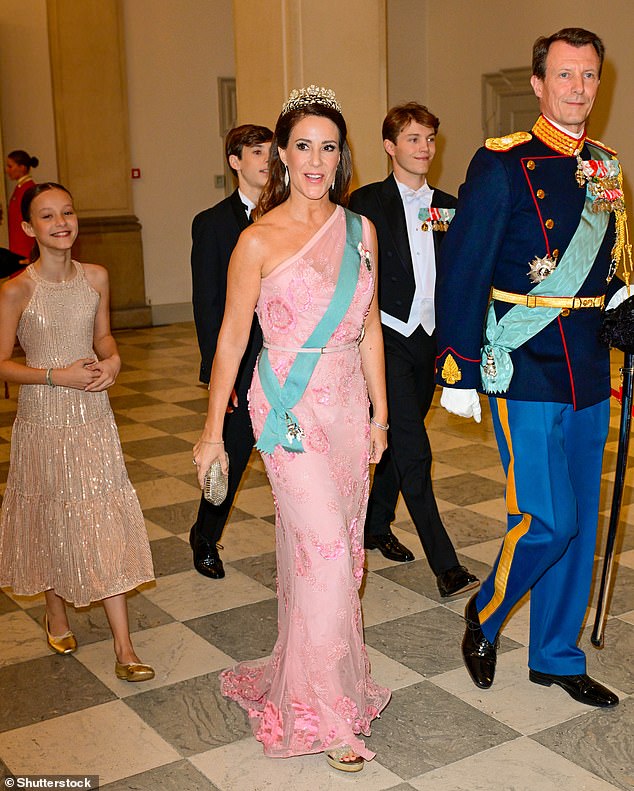 Prinz Joachim und Prinzessin Marie von Dänemark mit Graf Felix von Monpezat, Graf Henrik von Monzepat und Gräfin Athene von Monpezat