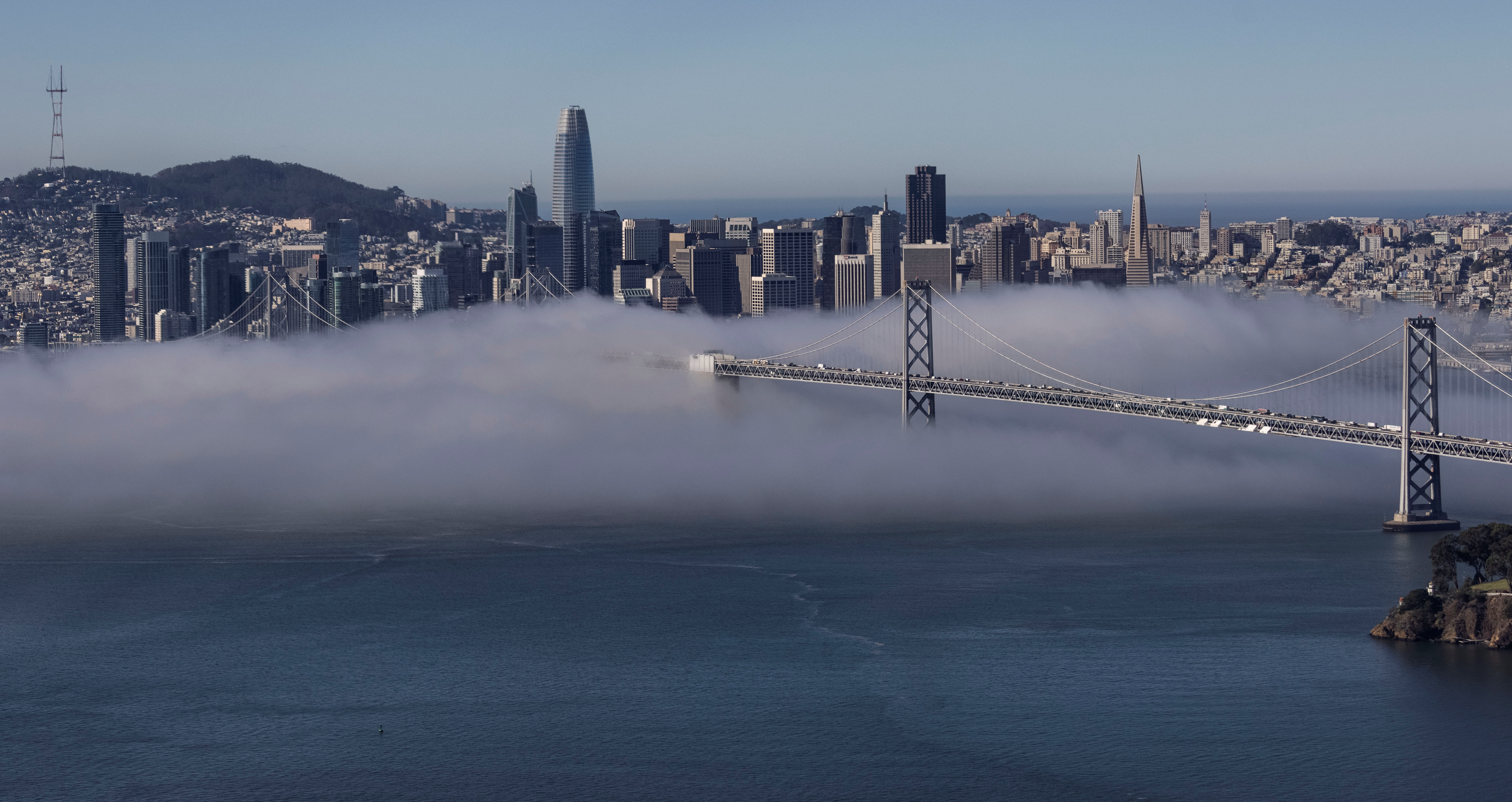 Eine Luftaufnahme der Skyline von San Francisco