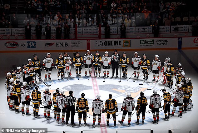 Eishockeyteams haben dem Spieler nach seinem Tod Tribut gezollt, und sein ehemaliges Team Pittsburg Penguins gedachte ihm am Montag mit einer Schweigeminute