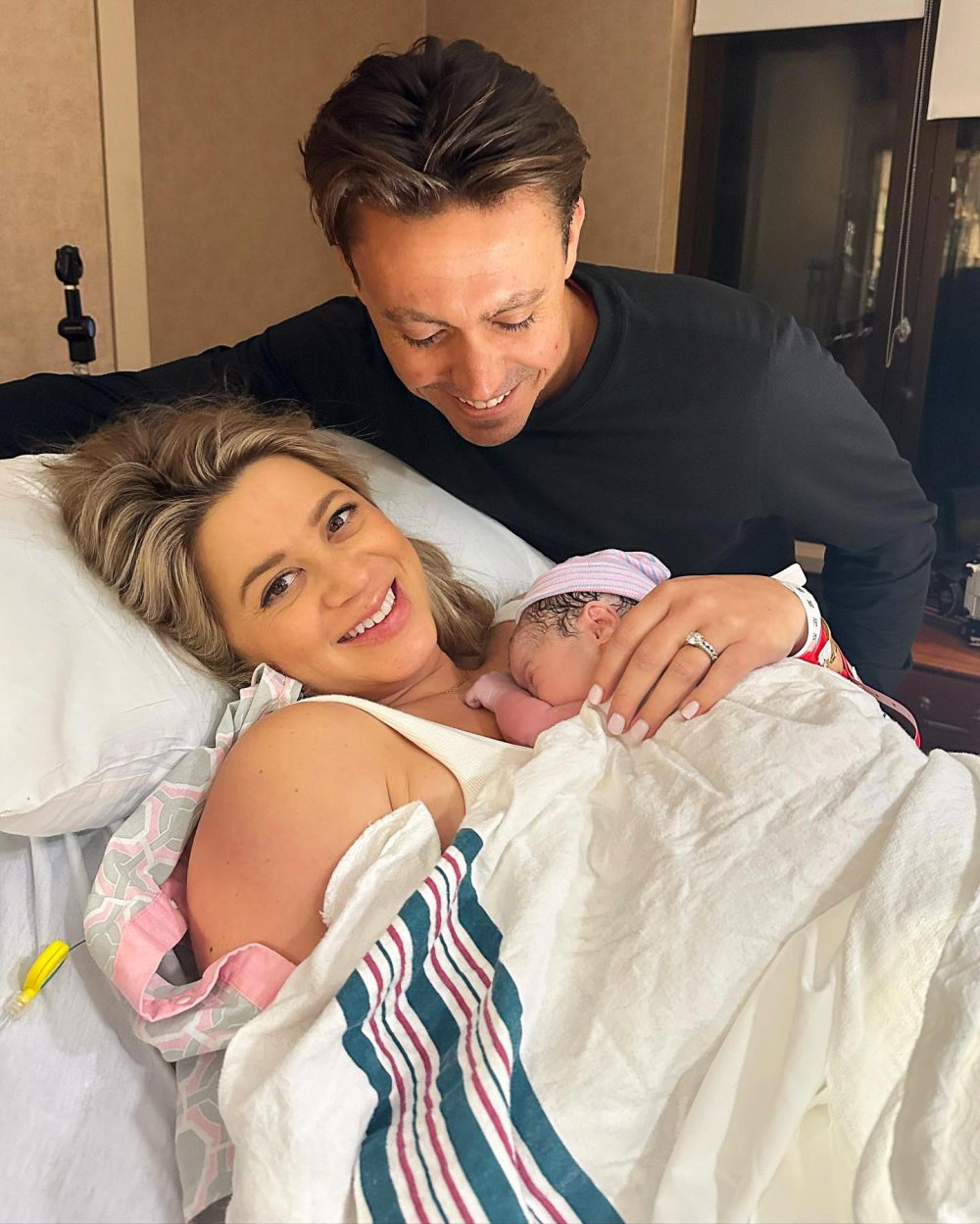 Lesley Murphy von Bachelor Nation bringt Baby Nr. 2 mit Ehemann Alex Kavanagh zur Welt 173