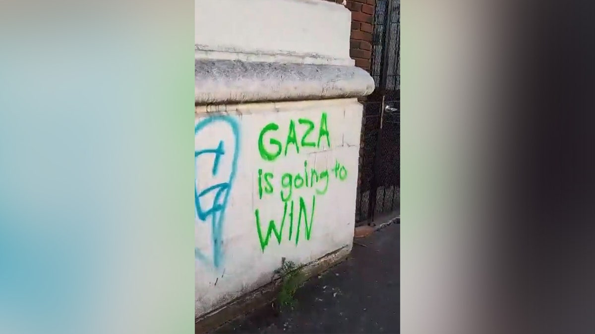 Graffiti-Lesung, "Gaza wird gewinnen" 