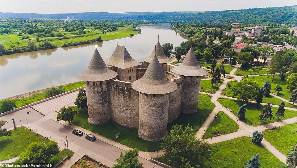 This picture shows the imposing Soroca Fortress in the Moldovan city of Soroca, which lies on the banks of the Dniester River. Travel site Alluring World notes that the fortress  was historically a significant part of the Moldovan defence system and is very well-preserved, with four rounded bastions and a rectangle bastion as its main entrance