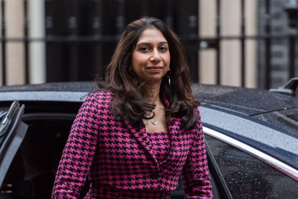 Suella Braverman nimmt an der Kabinettssitzung in der Downing Street teil