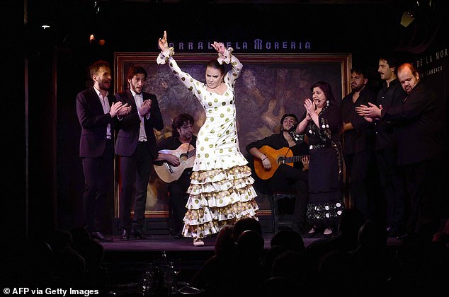 Das Magazin behauptet, das Paar habe einen Abend im El Corral de la Moreria verbracht, wo sie sich eine Flamenco-Aufführung angesehen hätten