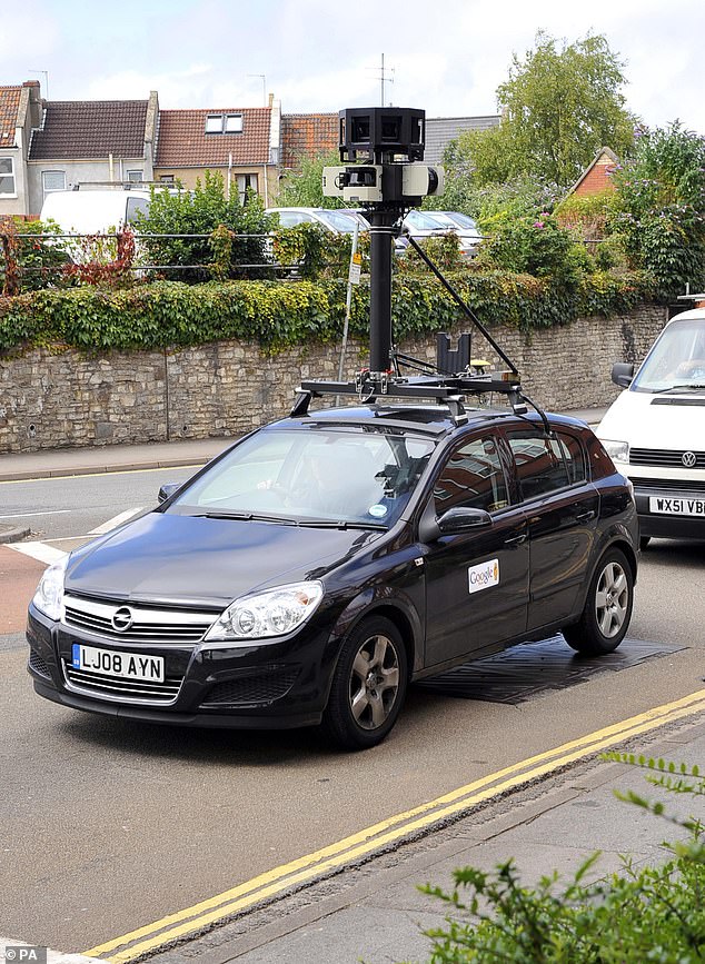 Ein Google-Straßenkartierungsauto in Bristol im Jahr 2009