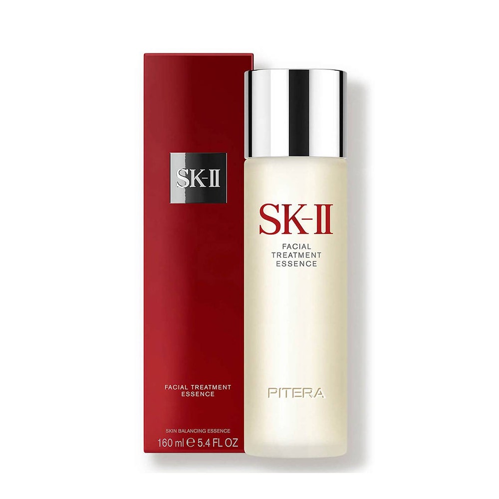 SK-II Pitera Facial Treatment Essence mit rotem Kästchen auf weißem Hintergrund