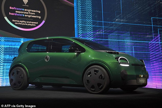 Das Designteam von Renault wird die Entwicklung von der aktuellen Konzeptform zu einem Serienauto vorantreiben, das in nur zwei Jahren in Europa gebaut wird, um mit der chinesischen Konkurrenz mithalten zu können