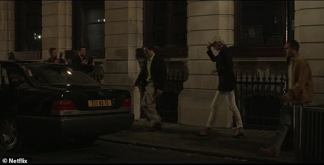 Diana (played by Elizabeth Debicki) and Dodi (played by Khalid Abdalla) are shown getting into a car outside the Ritz Hotel in Paris