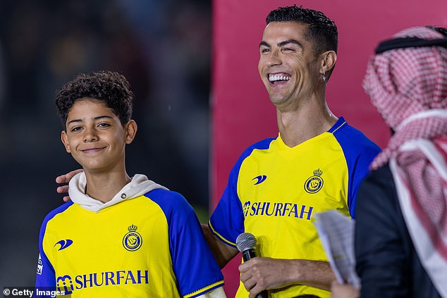 Cristiano Ronaldo Jr. hat für einige der besten Akademien Europas gespielt und spielt für die U13-Mannschaft von Al-Nassr