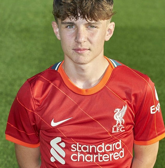 Zac Jagielka steigt in der Akademie von Liverpool auf und ist ein walisischer Jugend-Nationalspieler