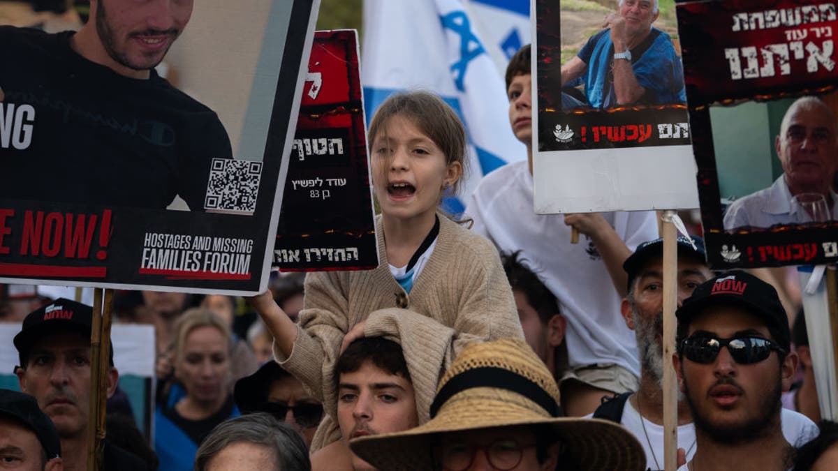 Israelischer Hamas-Konflikt protestiert gegen Geiseln