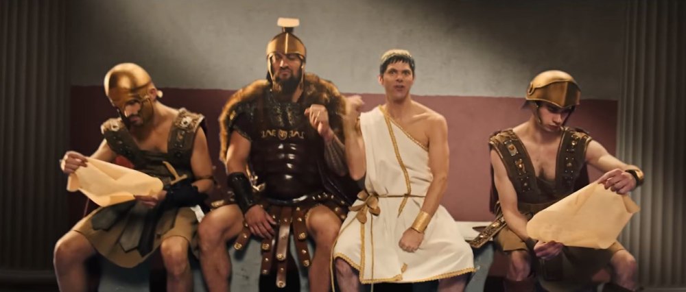 Jason Momoa gibt uns in „Saturday Night Live“ Gladiator Rap endlich eine Antwort auf den Trend zum Römischen Reich