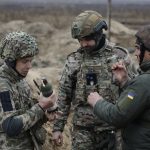 Selenskyj fordert schnelle Operationsänderungen für die Soldaten, entlässt den Kommandeur