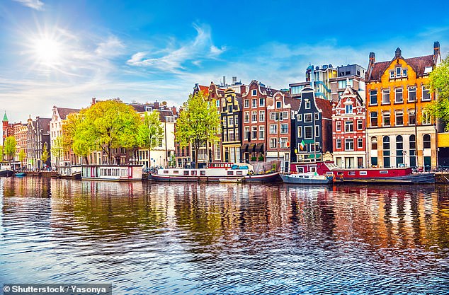 Planen Sie Ihre Reise nach Amsterdam abseits der Hauptverkehrszeiten und der Kanäle wie dieser, und Museen können „angenehm friedlich“ sein.