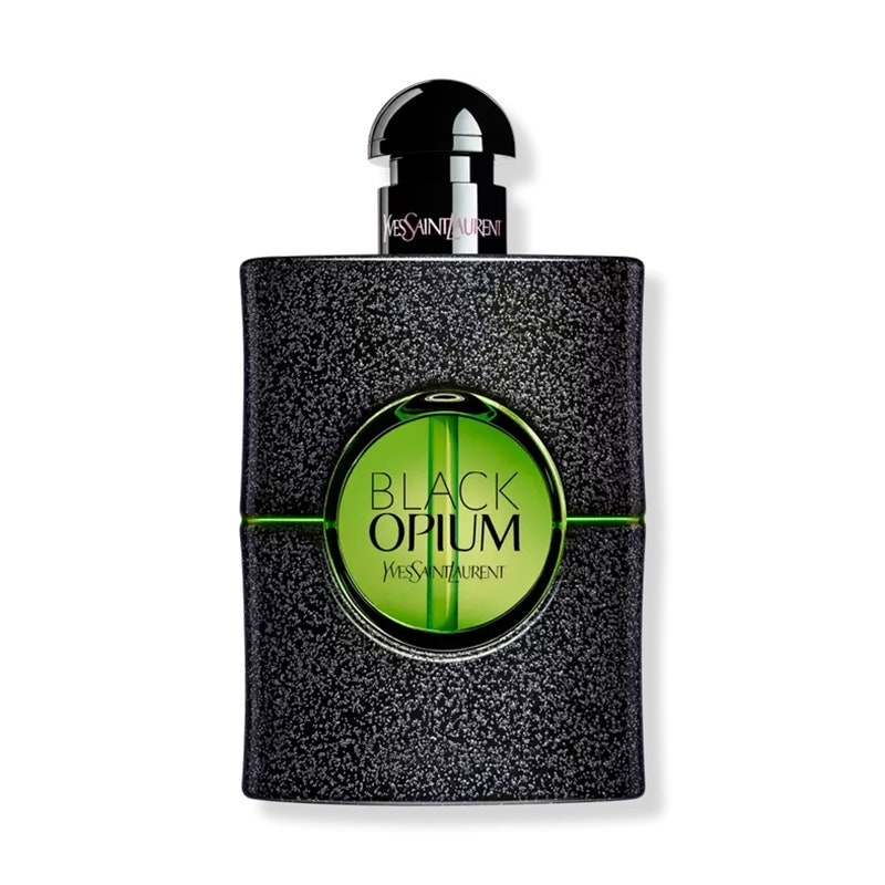 Eine Flasche des Yves Saint Laurent Black Opium Illicit Green Eau de Parfum auf weißem Hintergrund