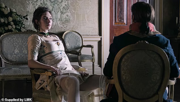 Joaquin Phoenix und Vanessa Kirby in einer Szene aus Napoleon