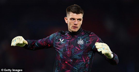 PARIS, FRANCE - NOVEMBER 28:  Nick Pope of Newcastle United during the UEFA Champions League match between Paris Saint-Germain and Newcastle United FC at Parc des Princes on November 28, 2023 in Paris, France. (Photo by Marc Atkins/Getty Images)
